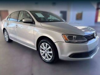 Used 2011 Volkswagen Jetta SE image 1