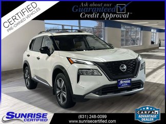 Used 2021 Nissan Rogue Platinum image 1