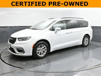 Used 2022 Chrysler Pacifica Touring-L image 1