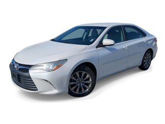 Used 2017 Toyota Camry XLE image 1