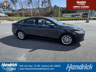 Used 2020 Ford Fusion SE image 1