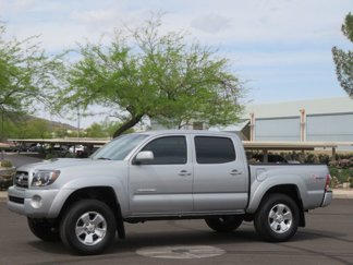 Used 2010 Toyota Tacoma PreRunner image 1