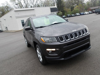 Used 2019 Jeep Compass Latitude w/ Cold Weather Group image 1