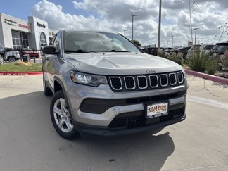 Used 2023 Jeep Compass Sport image 1