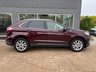 Used 2020 Ford Edge Titanium image 1