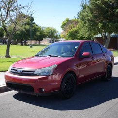 Used 2010 Ford Focus SES image 1