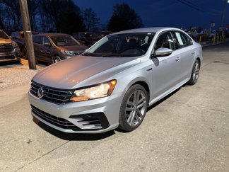 Used 2018 Volkswagen Passat 2.0T R-Line image 1