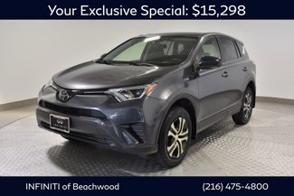 Used 2017 Toyota RAV4 LE image 1