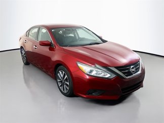 Used 2017 Nissan Altima 2.5 SV image 1
