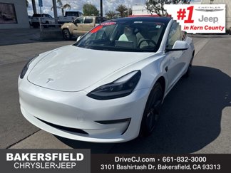 Used 2021 Tesla Model 3 Standard Range Plus image 1