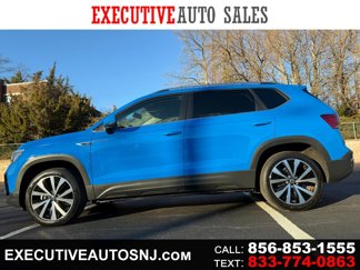 Used 2022 Volkswagen Taos SE image 1