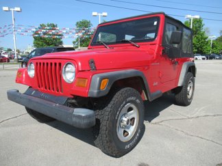Used 1997 Jeep Wrangler SE image 1