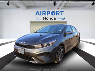 Used 2024 Kia Forte LXS image 1