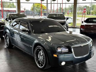 Used 2005 Chrysler 300 Touring image 1