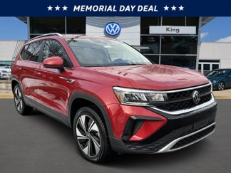 New 2024 Volkswagen Taos SE image 1