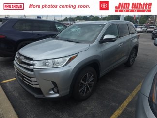 Used 2018 Toyota Highlander XLE image 1