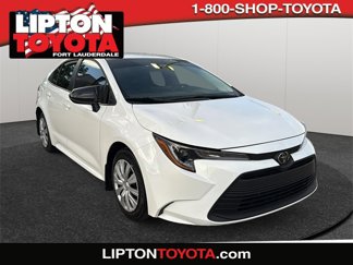 Used 2025 Toyota Corolla LE image 1