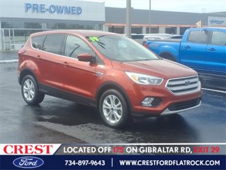 Used 2019 Ford Escape SE image 1