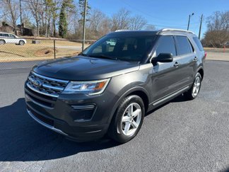 Used 2018 Ford Explorer XLT image 1