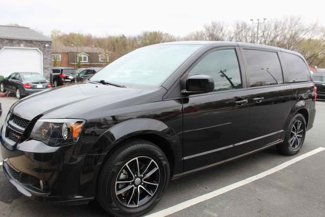 Used 2018 Dodge Grand Caravan SE image 1