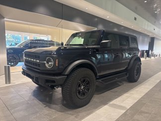 Used 2021 Ford Bronco Black Diamond image 1