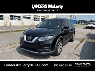Used 2017 Nissan Rogue S image 1