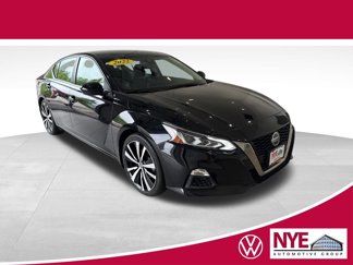 Used 2022 Nissan Altima 2.5 SR image 1