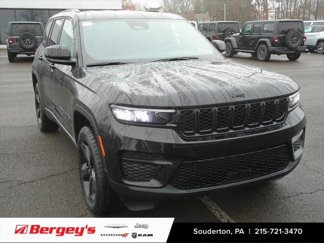 Certified 2023 Jeep Grand Cherokee Altitude image 1