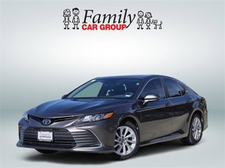 Used 2023 Toyota Camry LE image 1