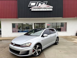 Used 2017 Volkswagen GTI SE image 1