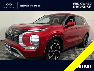 Used 2024 Mitsubishi Outlander SE image 1