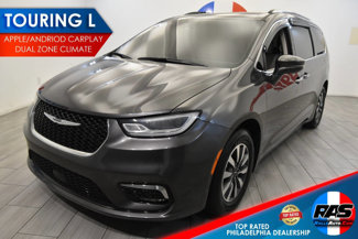 Used 2021 Chrysler Pacifica Touring-L image 1