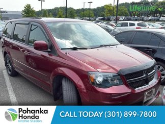 Used 2017 Dodge Grand Caravan SE image 1