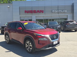 Used 2021 Nissan Rogue SV image 1