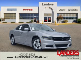 Used 2017 Dodge Charger SE image 1