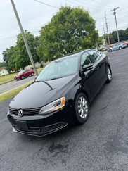 Used 2012 Volkswagen Jetta SE image 1
