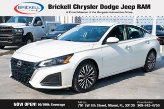 Used 2023 Nissan Altima 2.5 SV image 1