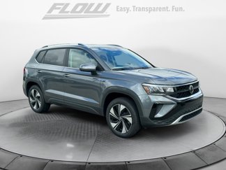 New 2024 Volkswagen Taos SE image 1