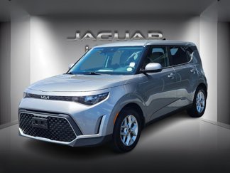 Used 2023 Kia Soul LX w/ LX Technology Package image 1