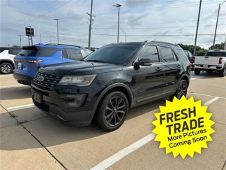 Used 2017 Ford Explorer XLT w/ Equipment Group 202A image 1