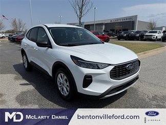 New 2025 Ford Escape Active image 1