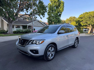 Used 2018 Nissan Pathfinder S image 1