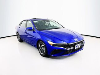 New 2025 Hyundai Elantra SEL image 1