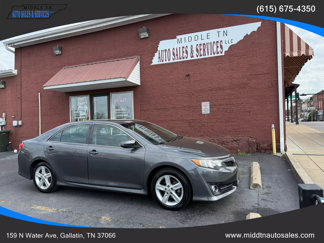 Used 2014 Toyota Camry SE image 1