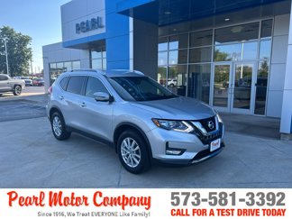 Used 2017 Nissan Rogue SV w/ SV Premium Package image 1
