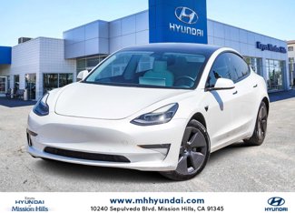 Used 2021 Tesla Model 3 Standard Range Plus image 1