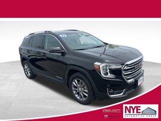 Used 2022 GMC Terrain SLT w/ LPO, Floor Liner Package image 1
