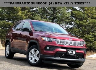 Used 2022 Jeep Compass Latitude w/ Sun and Sound Group image 1