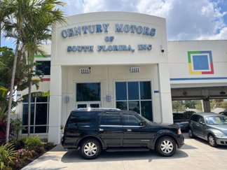 Used 2003 Lincoln Navigator Luxury image 1