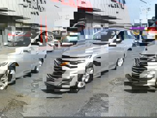 Used 2022 Chevrolet Malibu LT image 1